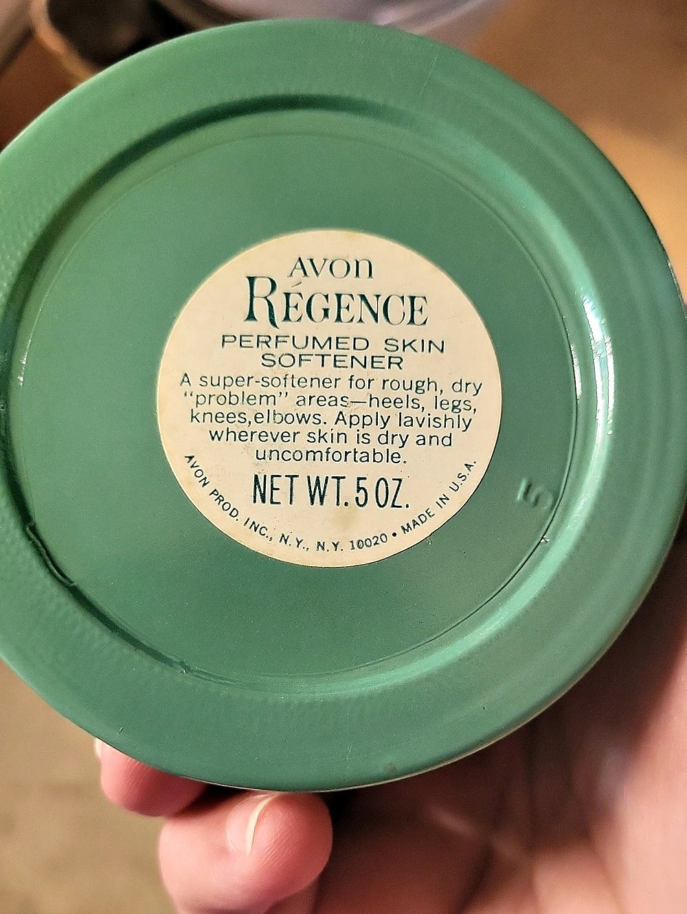 Avon Regence Perfumed Skin Softener Perfumed Skin Softener Green